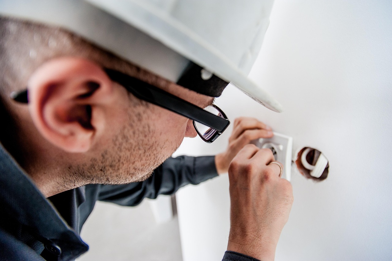 Electrical safety inspection and code compliance assessment for building